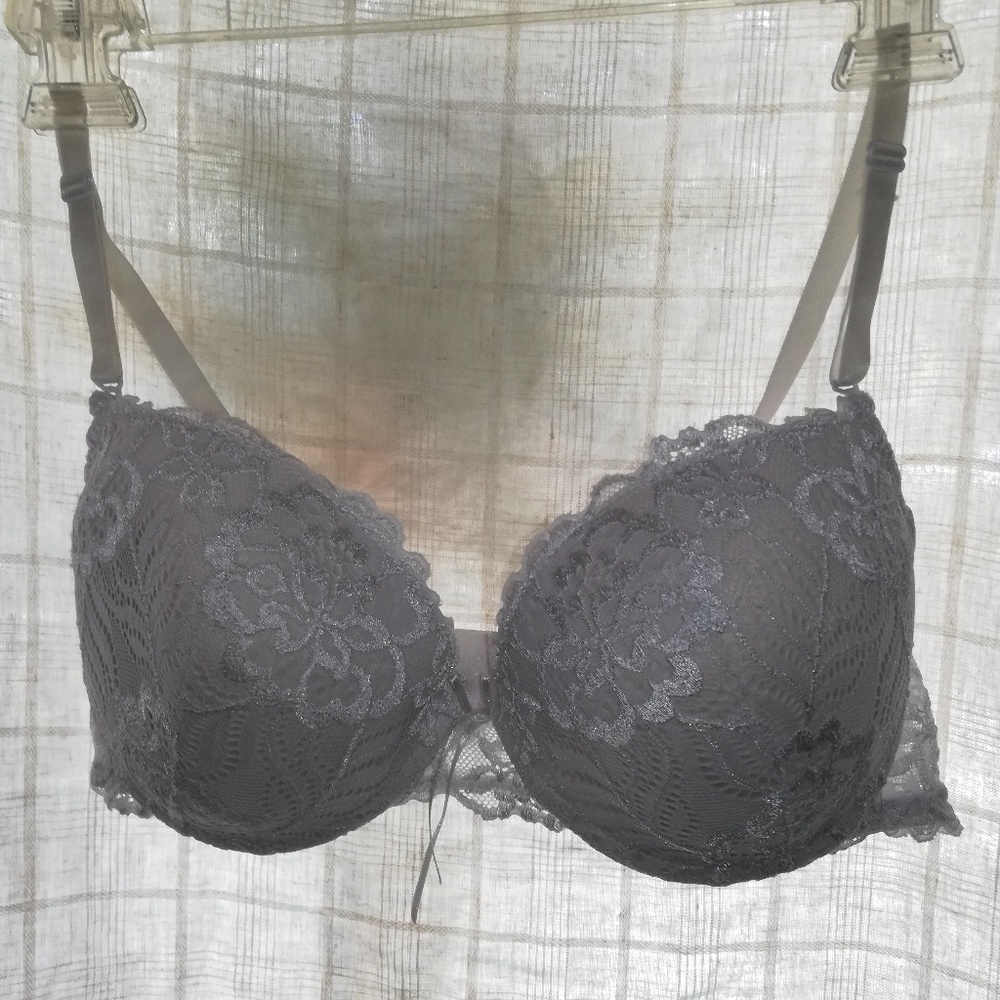 New without tags VENUS Bra 36C White